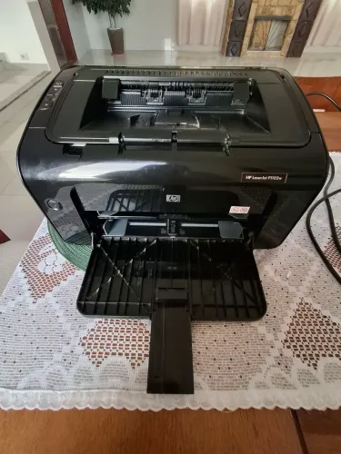 Impressora HP laserjet Pro P1102w com wifi