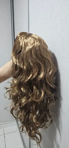 Peruca Feminina sintética boa qualidade.