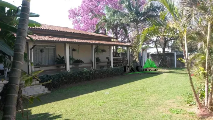 Casa para Venda em Leme, Jardim Santana, 6 dormitórios, 2 suítes, 4 banheiros, 4 vagas