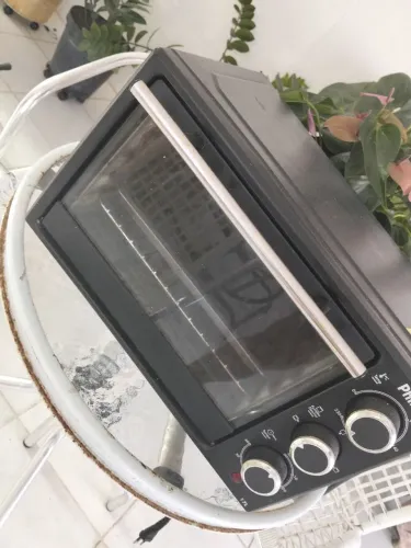 Vendo forno elétrico.