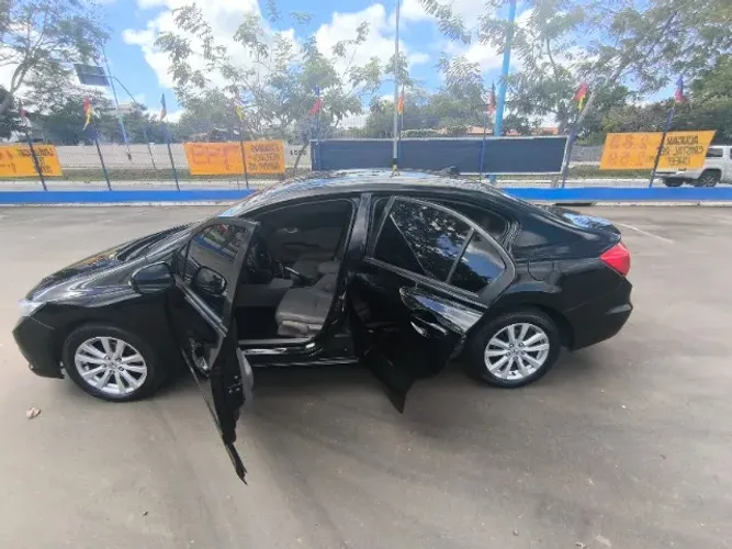 Honda Civic Sedan LXR 2.0 Flexone 16V Aut. 4P 2014