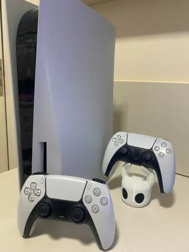 PS5 Fat 825GB +2 controles