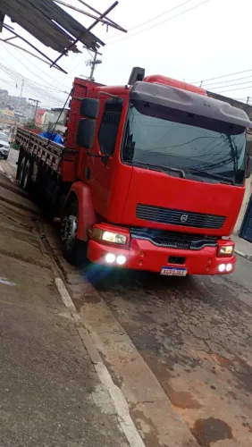 Vende-se volvo VM 240 quitado no meu nome caminhão com motor revisado diferencial e Caixa