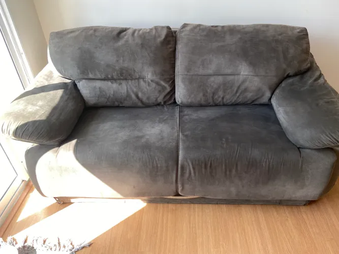 Sofá-Cama p/ sala de estar / usado - desapego. Acolchoado com ziper. Cama com puxador