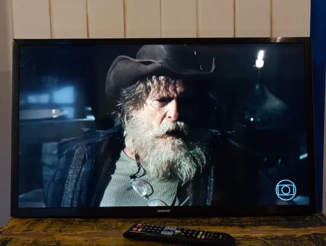 Tv Samsung smart 32 polegadas ótimas condições 
