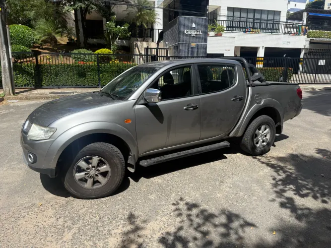 Mitsubishi L200 Triton HPE 3.2 CD TB Int.diesel AUT 2013