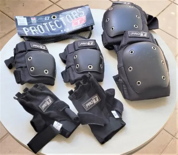 Kit de Proteções Traxart (Preto - Joelheiras, Cotoveleiras e Luvas)