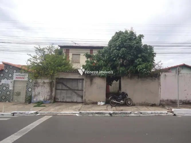 CASA COMERCIAL MEDINDO 350M² PARA VENDA NO BUENOS AIRES