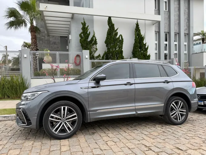Volkswagen Tiguan Allspac R-line 300 TSI 2.0 2024