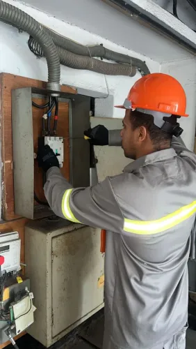 Eletricista Predial Residencial e Comercial 