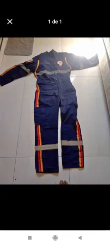 Uniforme macacão 