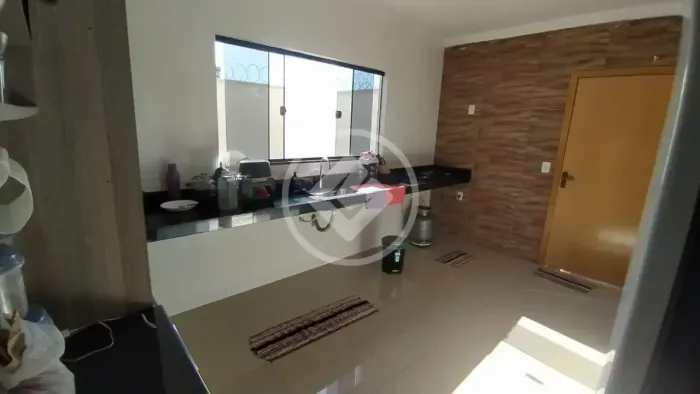 SOBRADO - SETOR ANDREIA ( POSSIBILIDADE SEM ENTRADA ) codigo: 358896