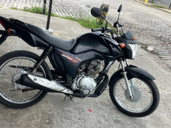 Moto fan 125 ano 2015 com partida elétrica no ponto de transferir 