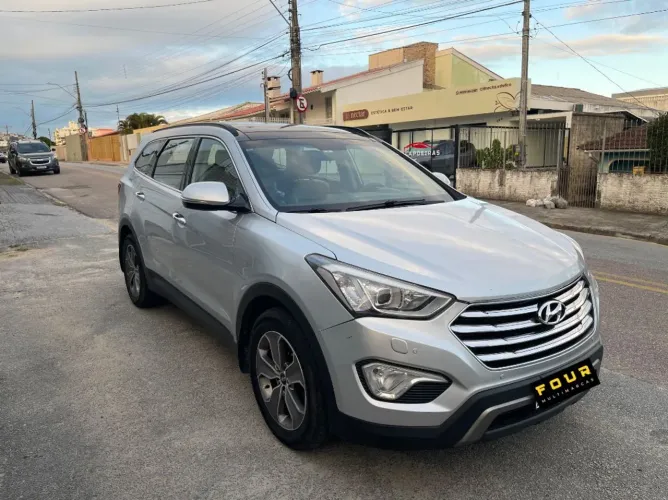 Hyundai Grand Santa Fe 3.3 V6 4X4 Tiptronic 2014