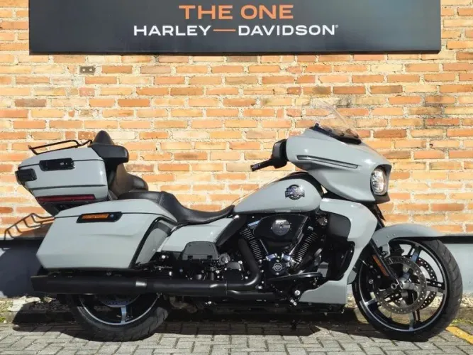 HARLEY-DAVIDSON STREET GLIDE ULTRA FLHXU 2025