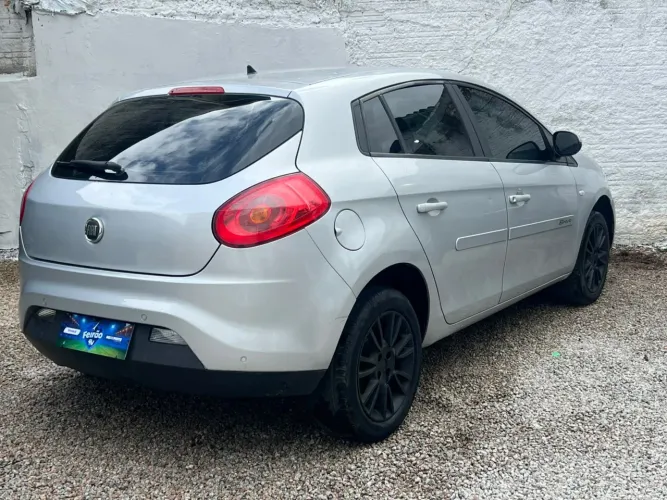 Fiat Bravo Essence Dualogic 1.8 Flex 16V 5P 2012