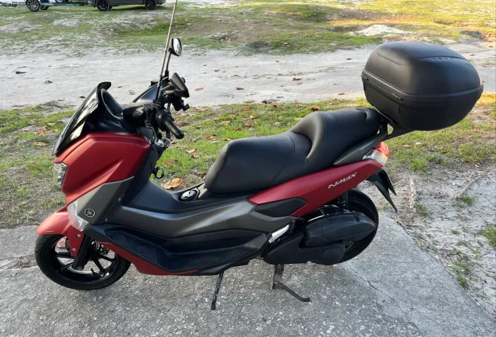 Vendo Yamaha NMAX 2019/2019 único dono- Impecável 