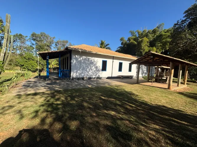 Fazendinha em Betim casa sede Reformada paz e Tranquilidade.