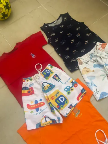 Vendo roupas menino