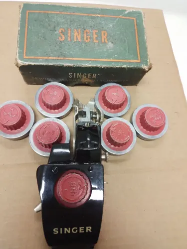Aparelho para máquinas singer antiga pretinha