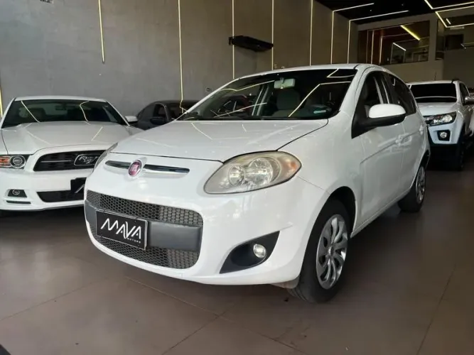 Fiat Palio Essence 1.6 Flex 16V 5P 2014