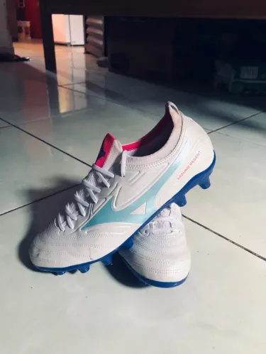 Chuteira Mizuno original