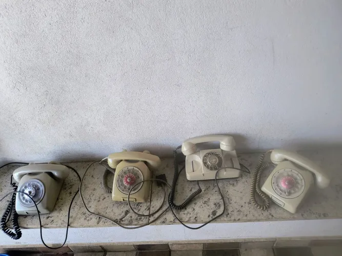 Telefones antigos coisas para coleção e decoração belas peças