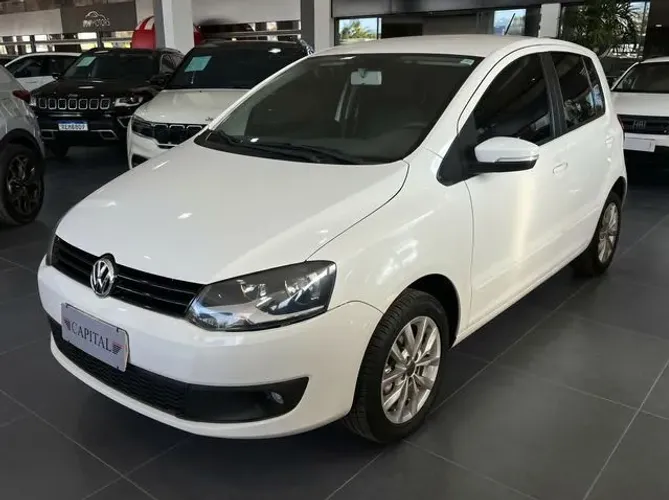 Volkswagen Fox 1.0 MI Total Flex 8V 5P 2014