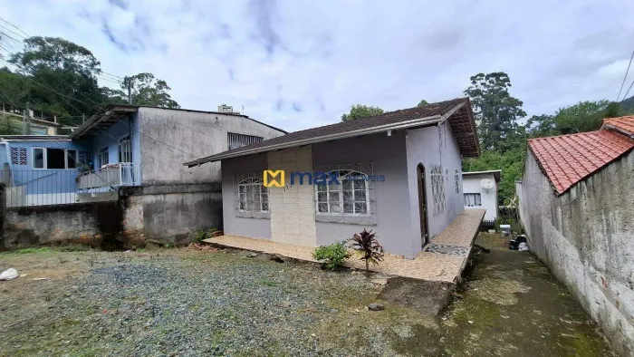 Terreno com 319 m² à venda no bairro Fazendinha em Itajaí