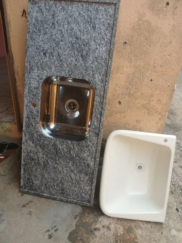 Vendo essa pia de mármore + pia de banheiro os 2 