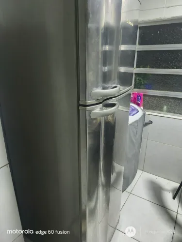 Geladeira pra sair 