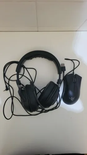 Mouse deathadder essential e headset Razer Kraken X Lite