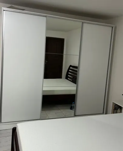 Guarda-roupa Madesa Royale 3 Portas de Correr com Espelhos - R$ 2.090,00