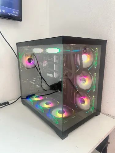 Pc gamer Ryzen 5600 32gb de ram rtx5060 1tb de armazenamento