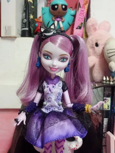 boneca ever after high