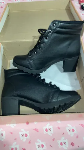 Botas feminina 