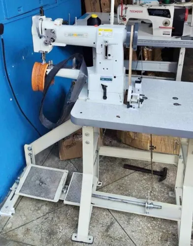 Máquina de Braço Industrial com lançadeira grande
