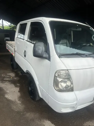 Kia Motors Bongo K-2700 2.7 4x2/4x4 Diesel 2010
