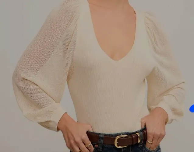 Blusa Em Tricô Com Decote > E Manga Longa Ampla Off White
