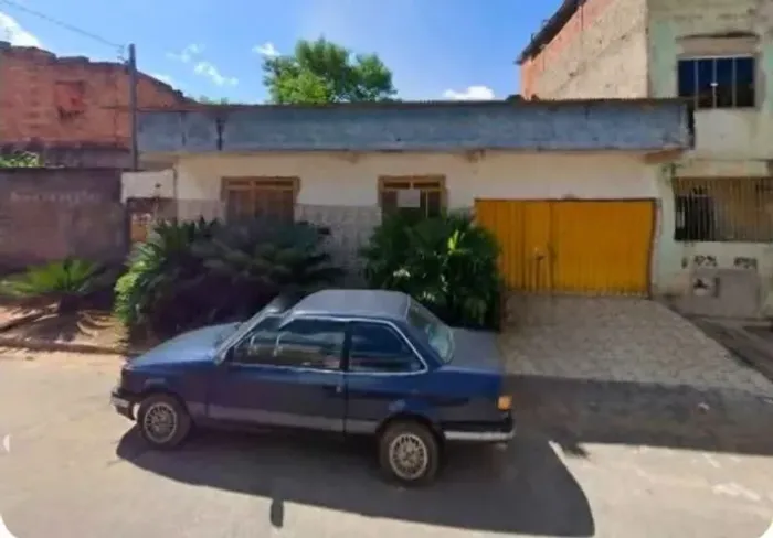 Vende Casa Ana rita em  Timóteo MG 
