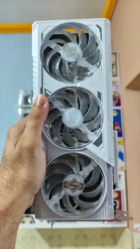 RX 9060 XT 16gb Steel Legend white
