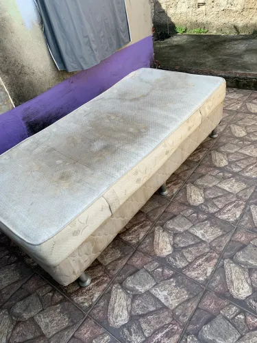 Cama de solteiro