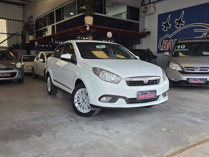 Fiat Grand Siena Essence 1.6 Flex 16V 2015