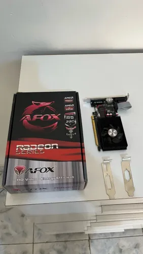Placa de vídeo R5 220