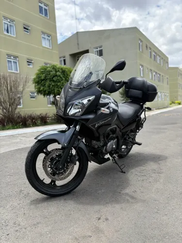 Vstron DL 650 ( Moto Extra, completa)