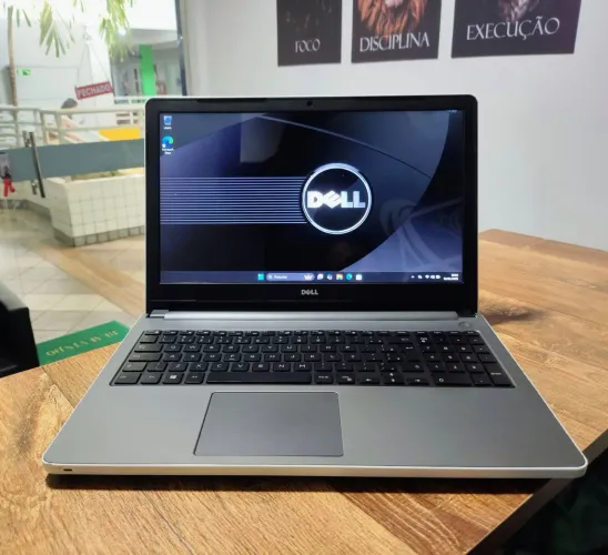Notebook Dell Inspiron 15 / Core i3 / tela 15.6 / Com Garantia