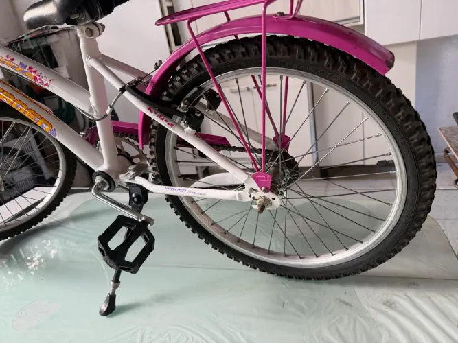 Bicicleta Infantil Aro 20-Breeze Branca e Pink