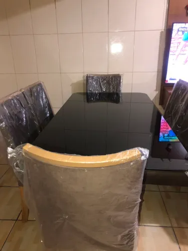 Mesa 6 cadeiras