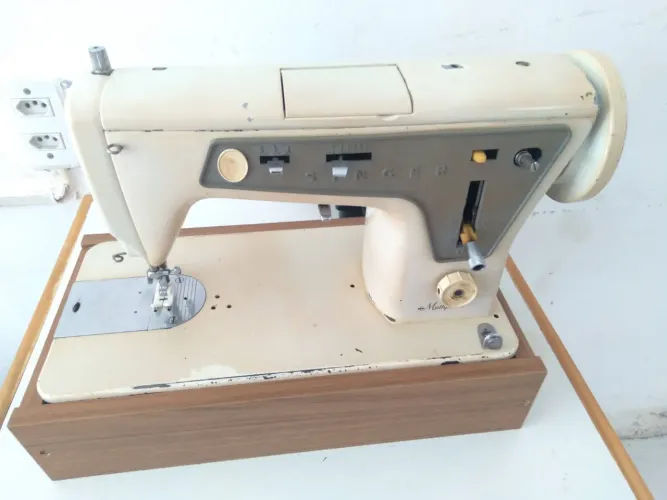 Máquina de costura 