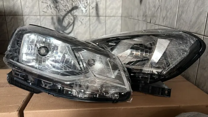 Farol gol G7 simples par 